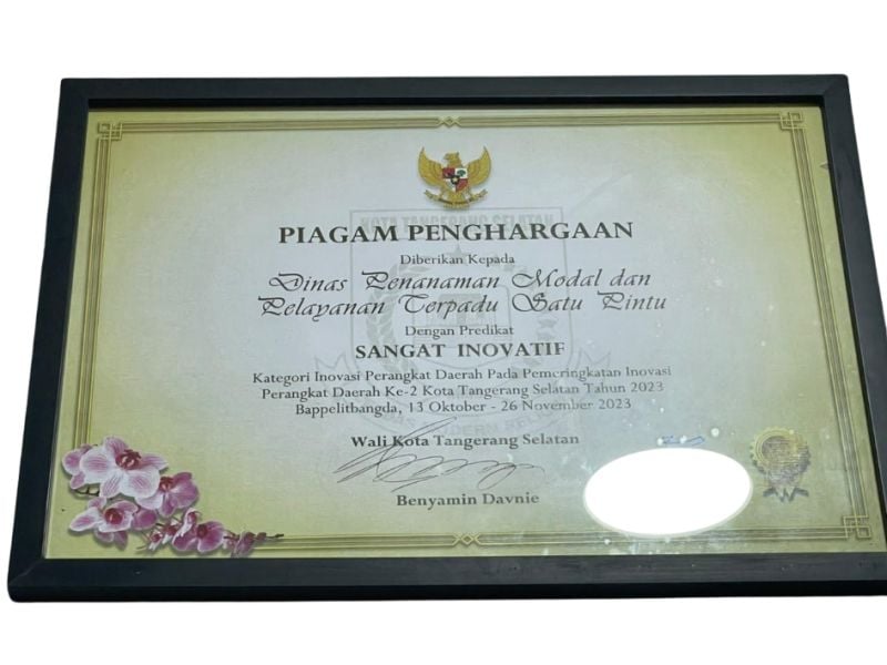 Piagam Predikat Sangat Inovatif Kategori Inovasi Perangkat Daerah Tahun 2023